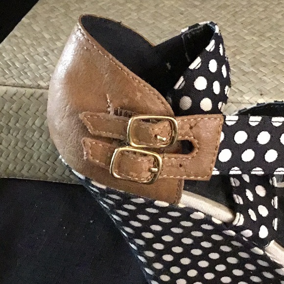 Qupid black and‎ white polkadot wedge - Picture 7 of 8